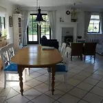 Buitenplaats 83 Üdülőpark *