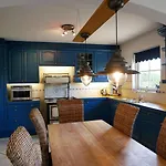 Üdülőpark Buitenplaats 83 *