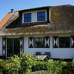 Buitenplaats 83 Üdülőpark Callantsoog