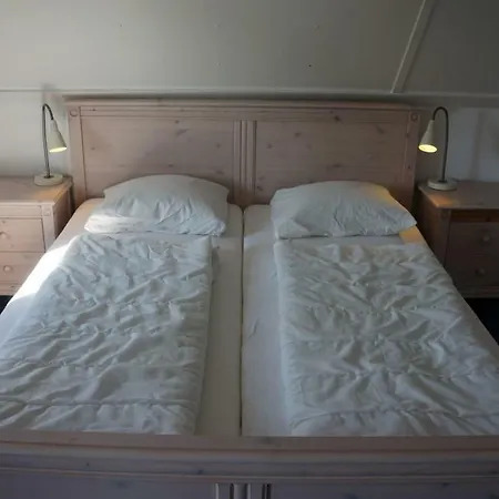 Buitenplaats 83 Tatil parkı