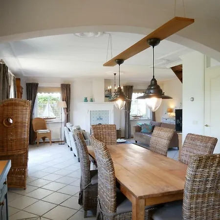 Buitenplaats 5-p Villa *