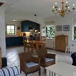 Buitenplaats 83 База отдыха Каллантсог